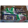Image 1 : FLAT WITH NEW HOCKEY CARD PACKS