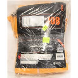 LOT 2 10/4 JOB RAIN SET, INCLUDES BIBS