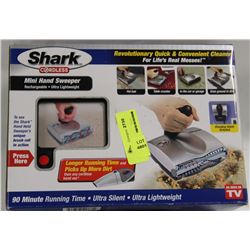 SHARK  CORDLESS MINI HAND SWEEPER