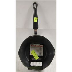 KITCHENAID POT WITH POUR SPOUTS ON SIDE