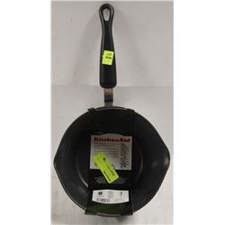 KITCHENAID POT WITH POUR SPOUTS ON SIDE