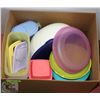 Image 1 : LOT OF ASSORTED TUPPERWARE.