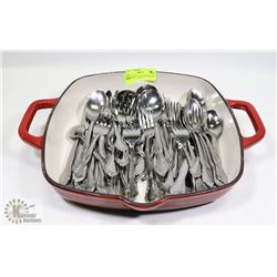 KITCHEN AID CAST IRON GRILLING DISH WITH CUTLERY