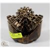 Image 1 : DIAMOND BIT OIL RIG ORNAMENT