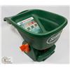 Image 1 : SCOTTS TURF BUILDER FERTILIZER SPREADER