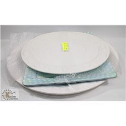 2 TURKEY TRAYS AND 1 SQUARE TRAY