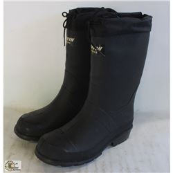 SZ 7 BAFFIN WATERPROOF STEEL TOE RUBBER BOOTS