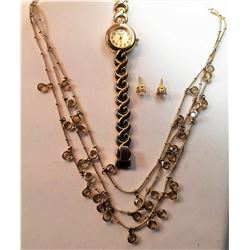 13)  GOLD TONE JOE FRESH TRIPLE STRAND FINE