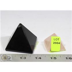 GROUP OF 2 SINGLE POINT HEALING CRYSTALS