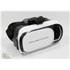 Image 1 : NEW IN BOX VR HEADSET