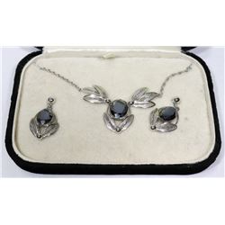 VINTAGE BLACK ALASKAN NECKLACE & EARRING SET -