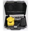 Image 1 : DEWALT DW411 1/4 SHEET SANDER