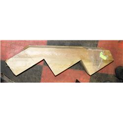 4 PIECES OF PRESSURE TREATED 3 STEP RISERS