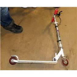 STREET CRAZE SCOOTER