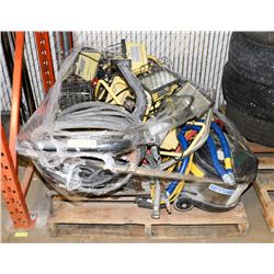 PALLET OF ASSORTED INCL WORK LIGHTS, HOSES,