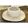 Image 1 : CONCRETE HAT PLANTER 9" HIGH X 17"