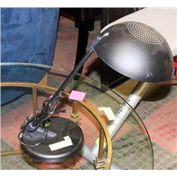 BLACK METAL DESK LAMP