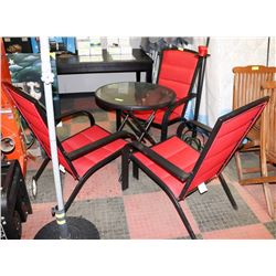 4-PC OUTDOOR SET INCLUDES 3 RED SOLID