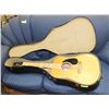 Image 1 : GOMEZ ACOUSTIC GUITAR W/ HARD CASE