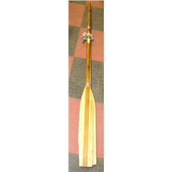 2 BOAT OARS 77" 1 PADDLE HAS CHIP