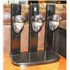 Image 1 : 3 BOTTLE LIQUOR DISPENSER.