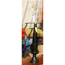 SHOWHOME DECOR PIECE METAL AND WOOD