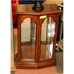 VINTAGE CRAFTLINE WOOD & GLASS TABLE TOP CURIO