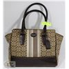 Image 1 : COACH PURSE