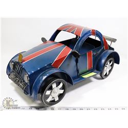 EXTRA LARGE METAL COLLECTORS CAR