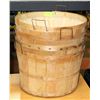 Image 1 : LOT OF 4 WOODEN BASKETS