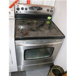 MAYTAG BLK AND STAINLESS CERAMIC TOP STOVE