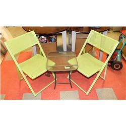3-PC OUTDOOR SET INCLUDES TWO GREEN