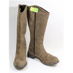 TIMBERLAND WOMENS MAIN HILL TALL BROWN NUBUCK