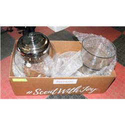 2 FRUIT BOWLS (TRIFLE) AND SHANNON CRYSTAL DESIGNS