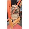 Image 1 : WOOD BIRD CAGE WITH MAGAZINE RACK