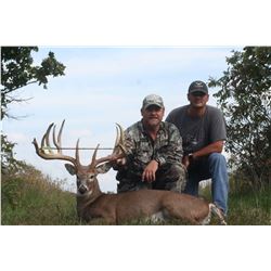 XTREME WHITETAIL: 3-Day Whitetail Deer Hunt for Two Hunters in Missouri - Includes Trophy Fees