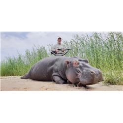 THORMAHLEN & COCHRAN SAFARIS 7-Day hunt in Namibia for 1 Hunter and 1 Non-Hunter for a Non-Exportabl