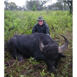 CAZA Y SAFARIS ARGENTINA 5-Day Water Buffalo hunt for 1 hunter in Buenos Aires