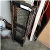 Image 2 : FOLDING METAL RAMP