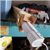Image 2 : FLORESCENT LIGHT TUBE W/ CORD