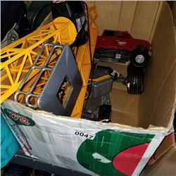 BOX OF TOYS INCLUDING CRANE