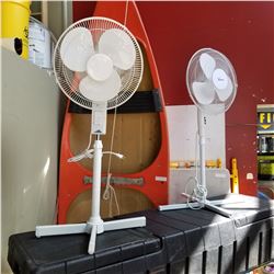 2 WHITE FLOOR FANS HAWIIAN BREEZE AND 16" FAN BOTH WORKING