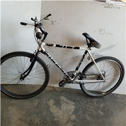 BLACK MARIN BIKE