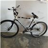Image 1 : BLACK MARIN BIKE