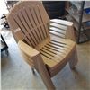 Image 1 : 4 STACKING PATIO CHAIRS