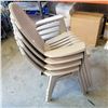 Image 3 : 4 STACKING PATIO CHAIRS