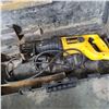 Image 2 : DEWALT SAWZALL