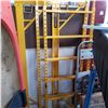 Image 1 : YELLOW SCAFFOLD SECTION