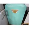 Image 1 : QUIC FREEZE 1950S BAR FRDIGE - WORKING