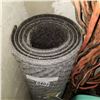 Image 2 : 4 x 6 GREY RUBBERBACK AREA RUG